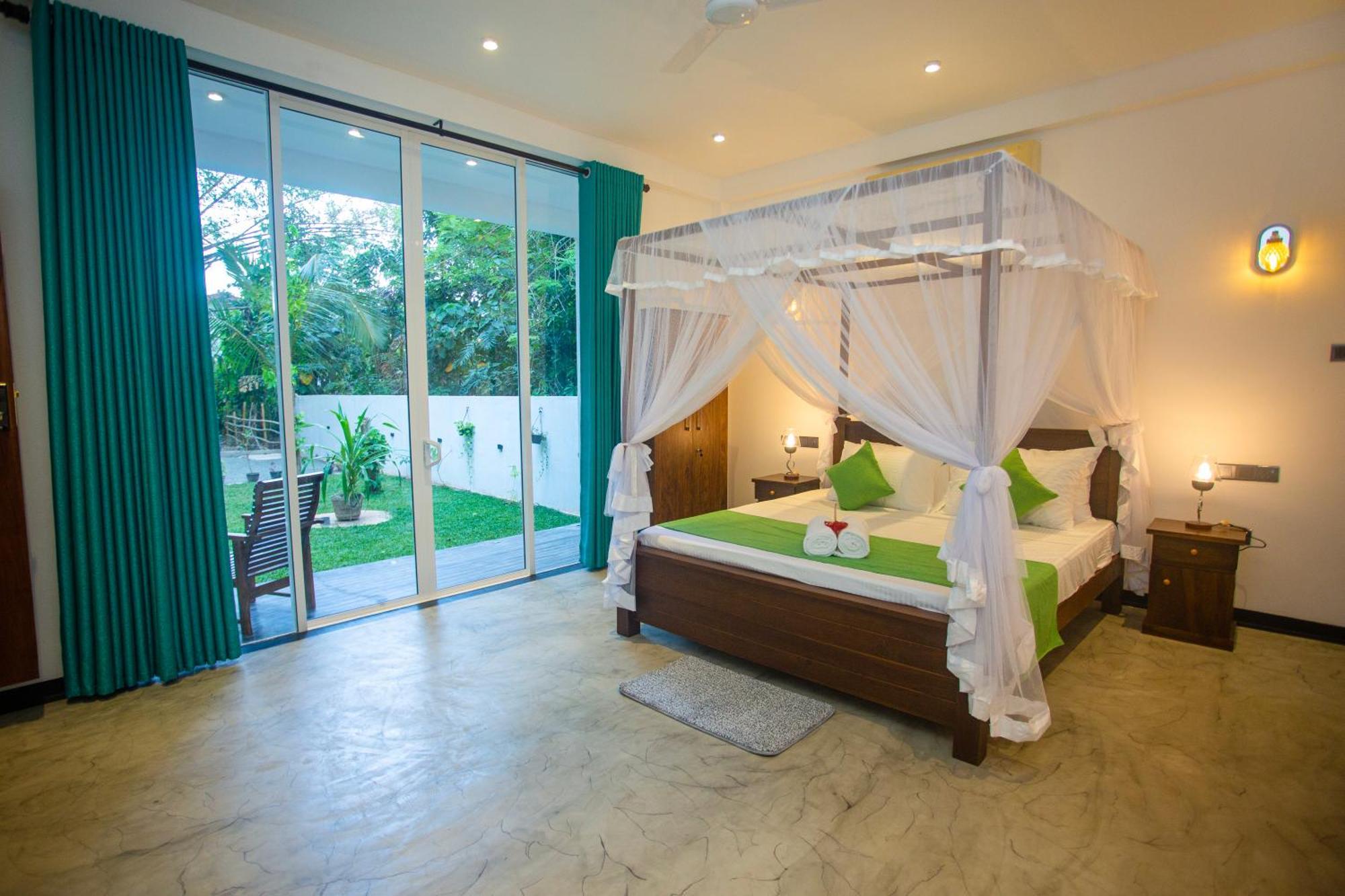Villa Nine84 Mirissa Matara Exterior photo